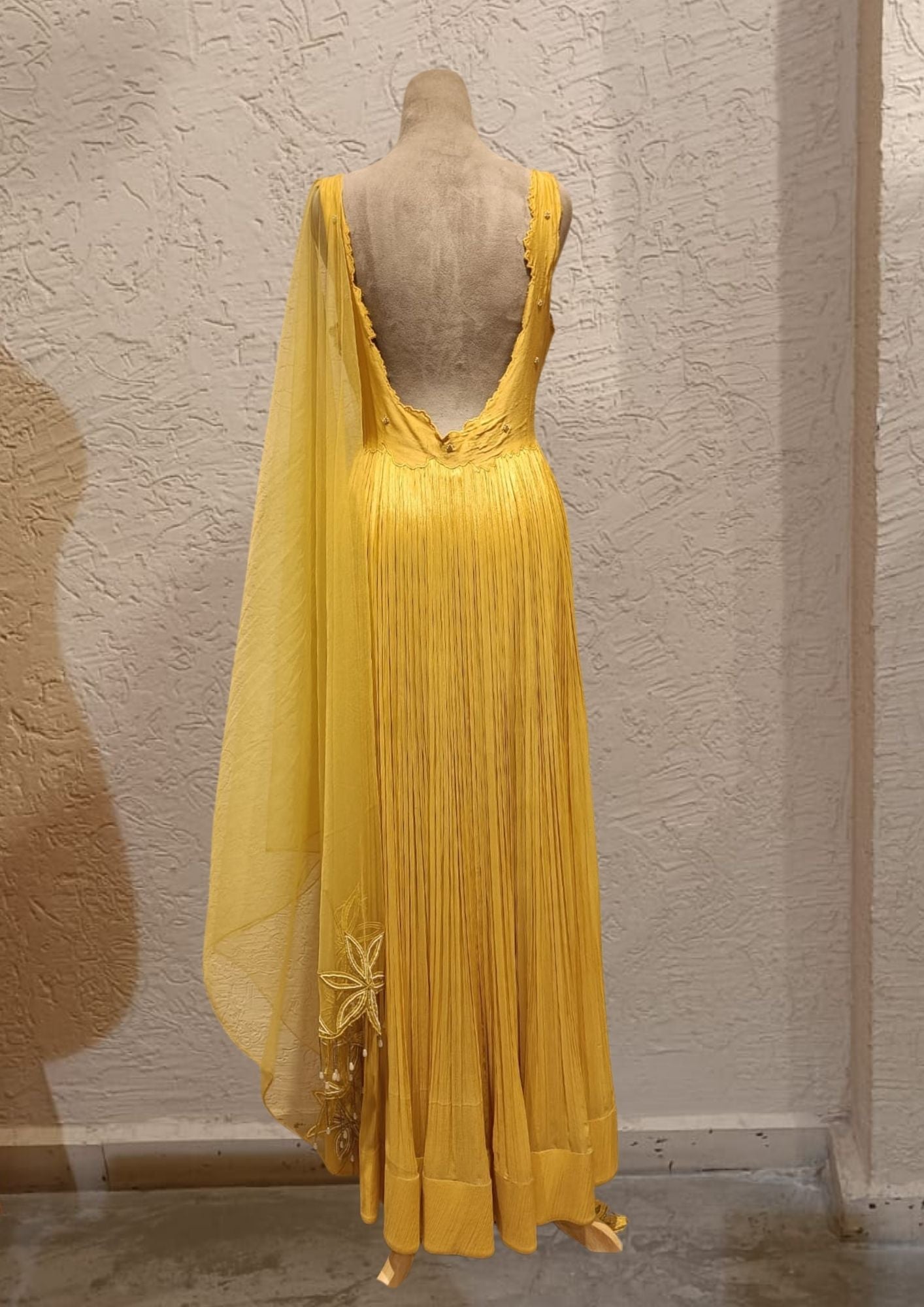 SALE- PANKHURI YELLOW SUIT SET