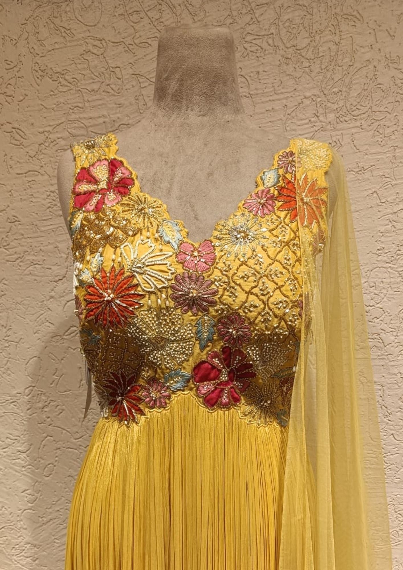 SALE- PANKHURI YELLOW SUIT SET
