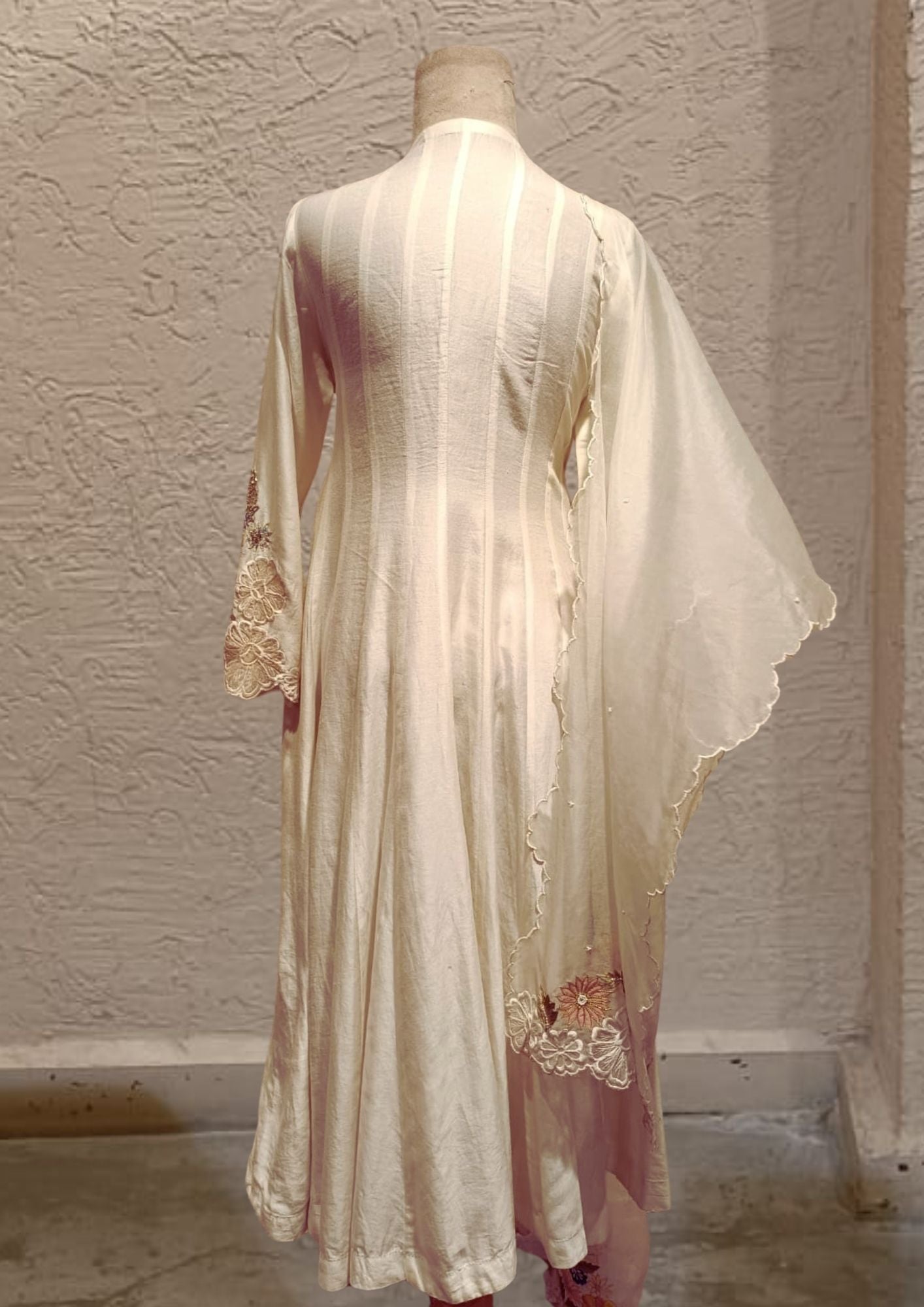 SALE- GULSHAN IVORY ANGRAKHA SET