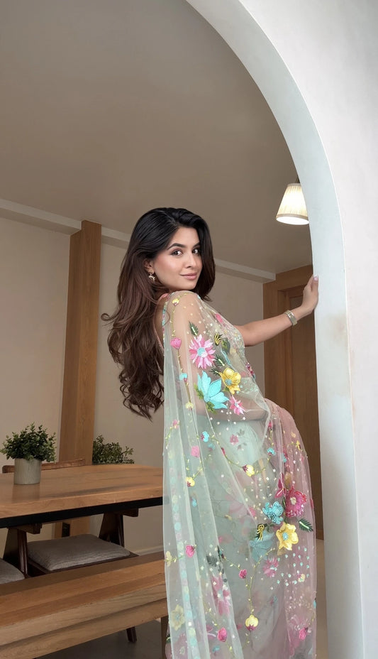 Prerna Mehra In Lush Grass Draped Saree