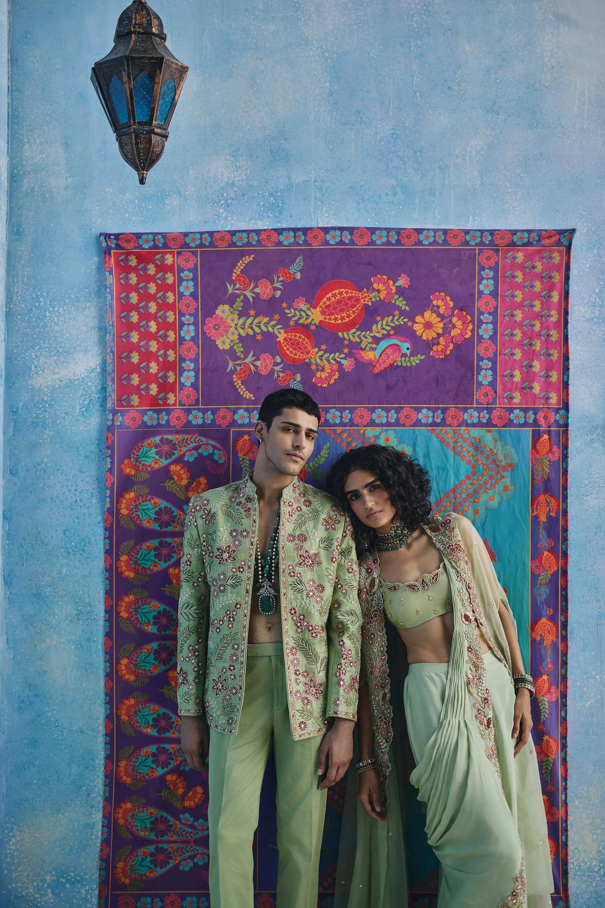 SAAZ PRE DRAPES SAREE AND CAPE SET