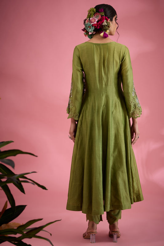Gulshan Angrakha Kurta Set