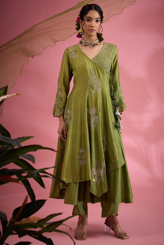 Gulshan Angrakha Kurta Set